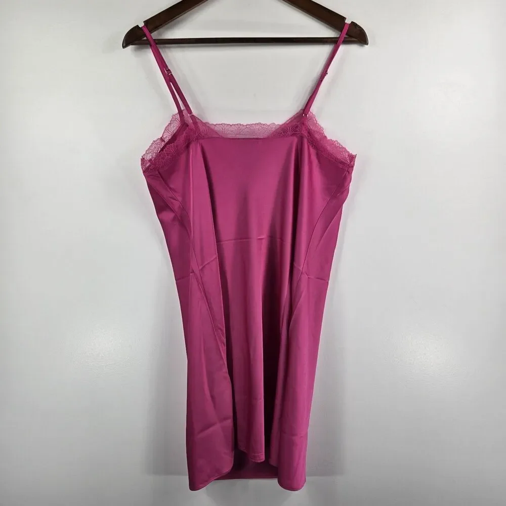 I.N.C.‎ International Concepts Women's XS Divine Berry Satin Chemise NWT